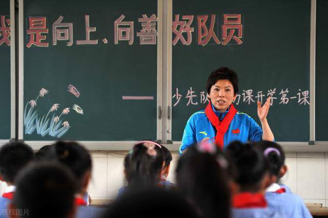 《马卡报》预计，克罗斯将于接近赛季末的时候作出决定，届时他将评估自己的表现和身体情况。